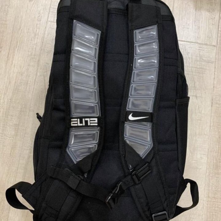 Рюкзак мужской Nike Elite Pro черный