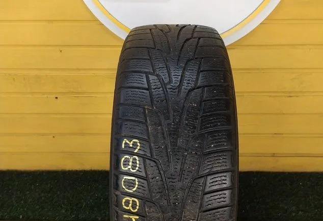 Kumho I'Zen KW31 215/55 R17