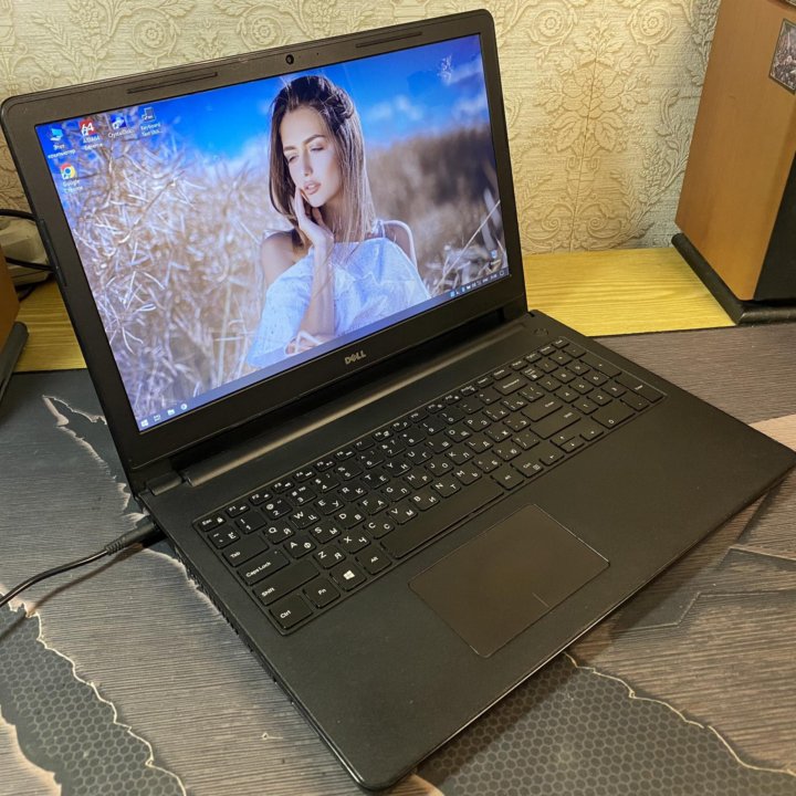 Ноутбук Dell inspiron 15