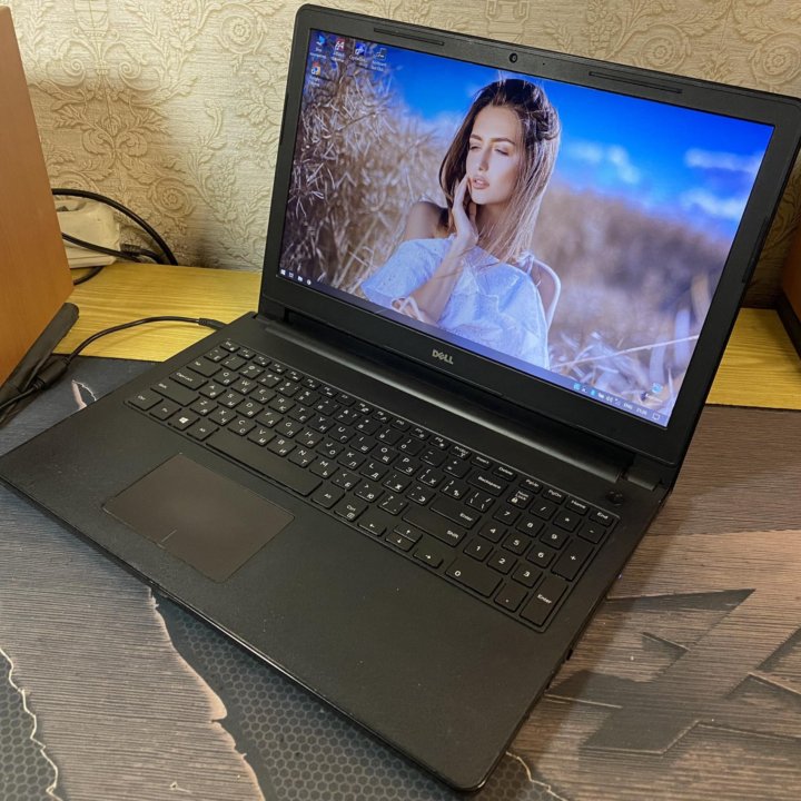 Ноутбук Dell inspiron 15