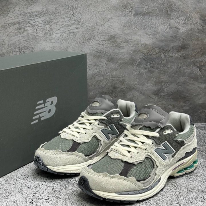 Кроссовки мужские new balance 2002r