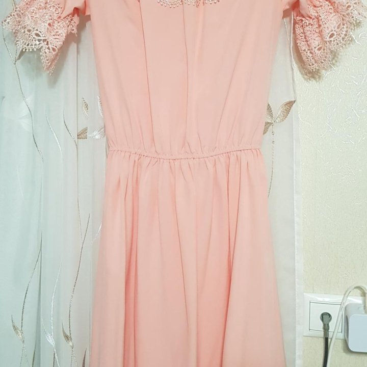 Платья размер s