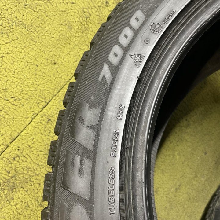 Bridgestone ice Cruiser 7000 245/50 R20 1шт.