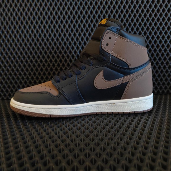 Легендарные Nike Air Jordan 1