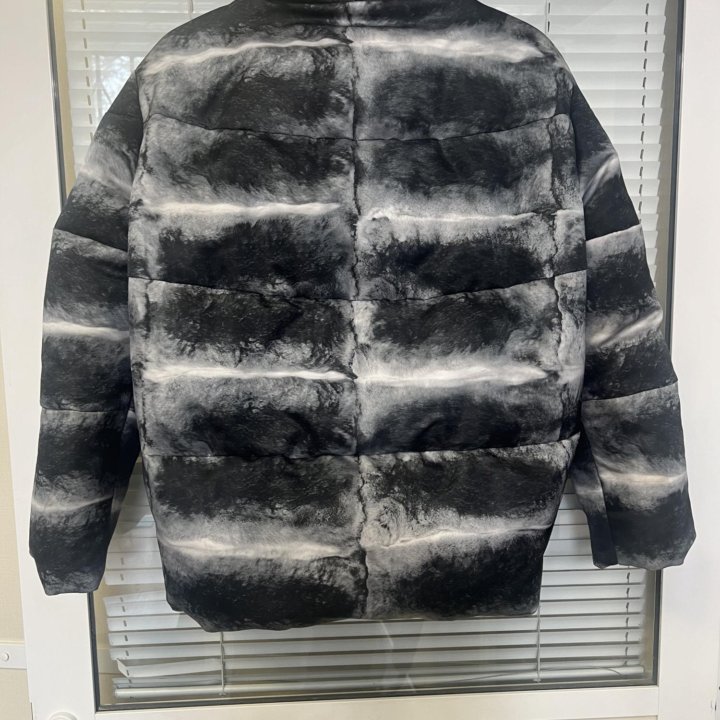 пуховик Moncler