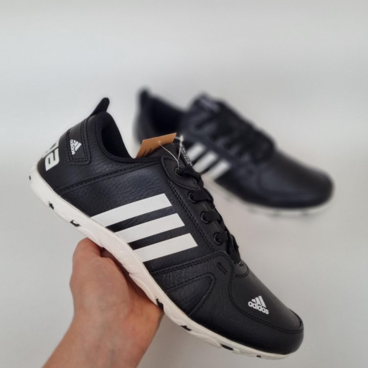 Кроссовки мужские adidas