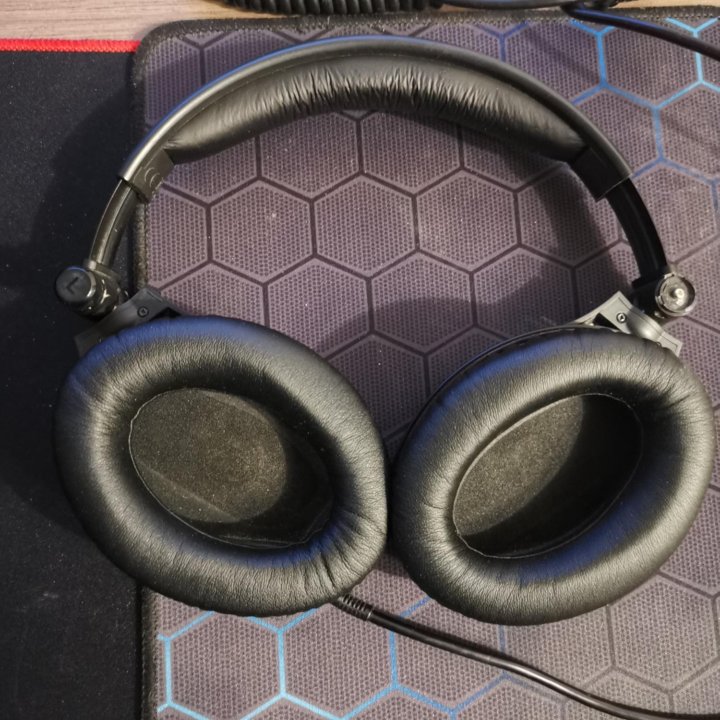 Наушники Sennheiser HD 380 PRO