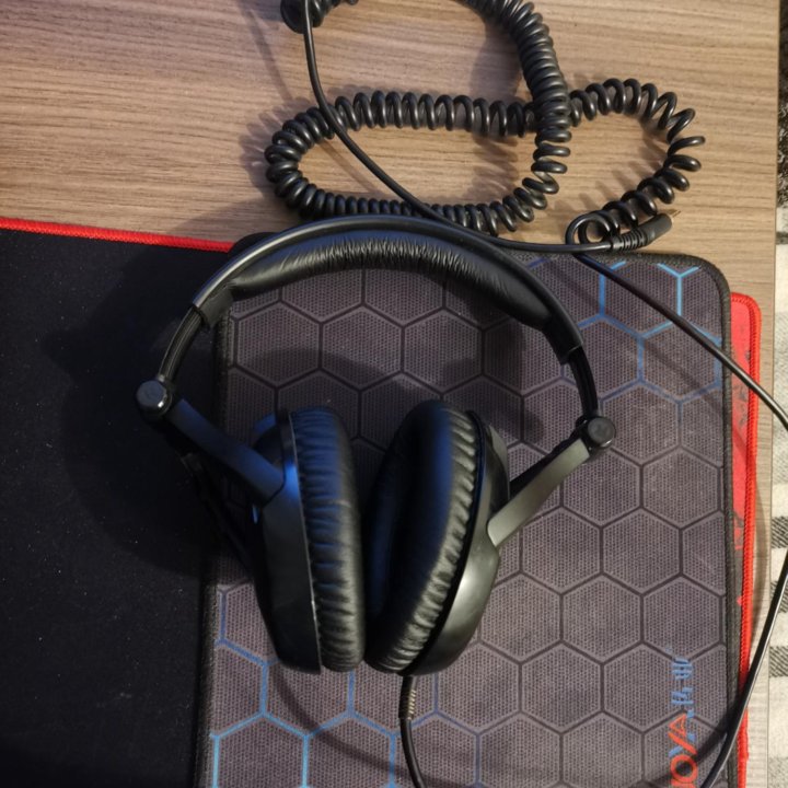 Наушники Sennheiser HD 380 PRO