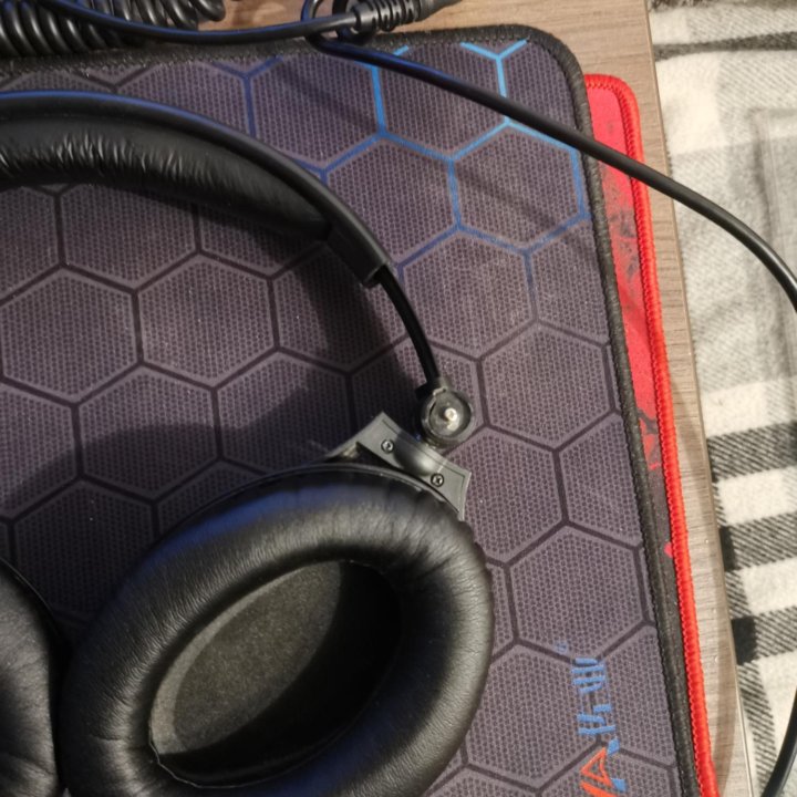 Наушники Sennheiser HD 380 PRO