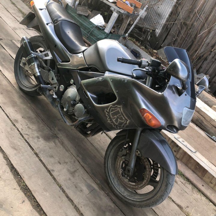 Kawasaki ZZR 400