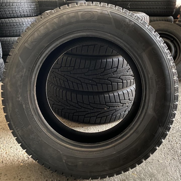 Kumho I’Zen KW31 205/65 R16❄️