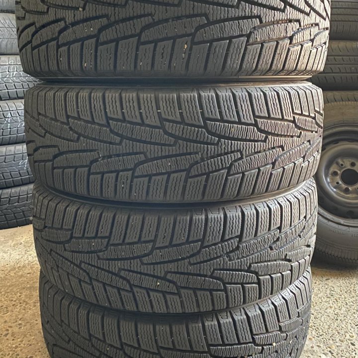 Kumho I’Zen KW31 205/65 R16❄️