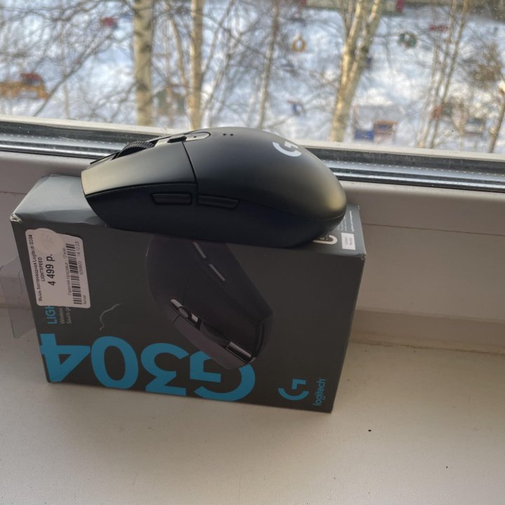 Logitech G304