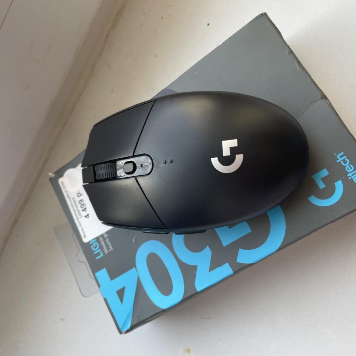 Logitech G304