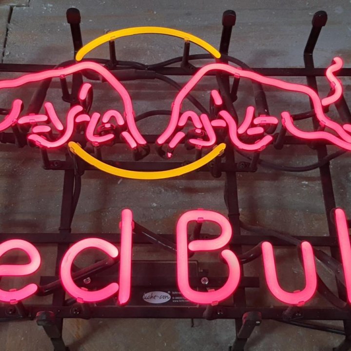 Неоновая вывеска Red Bull