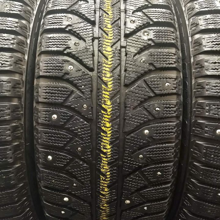 Bridgestone Ice Cruiser 7000 R16 205/55 91T