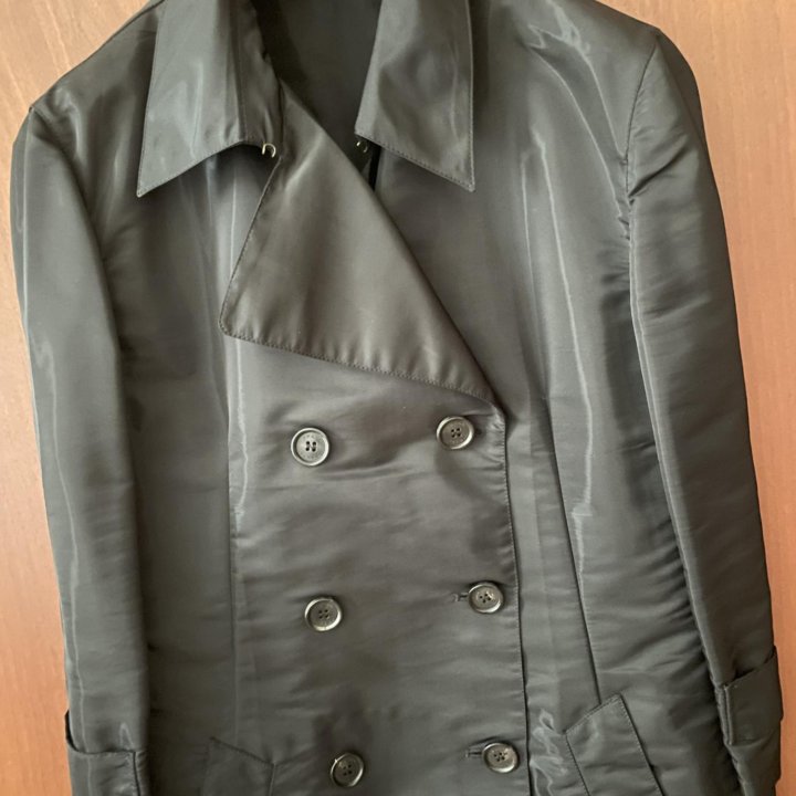 Плащ PRADA- оригинал