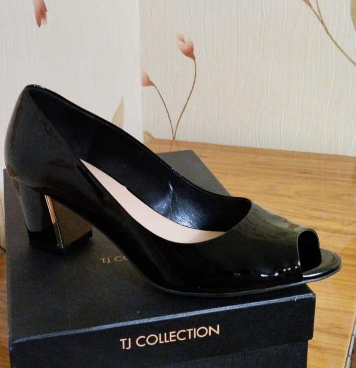 Туфли TJ Collection.