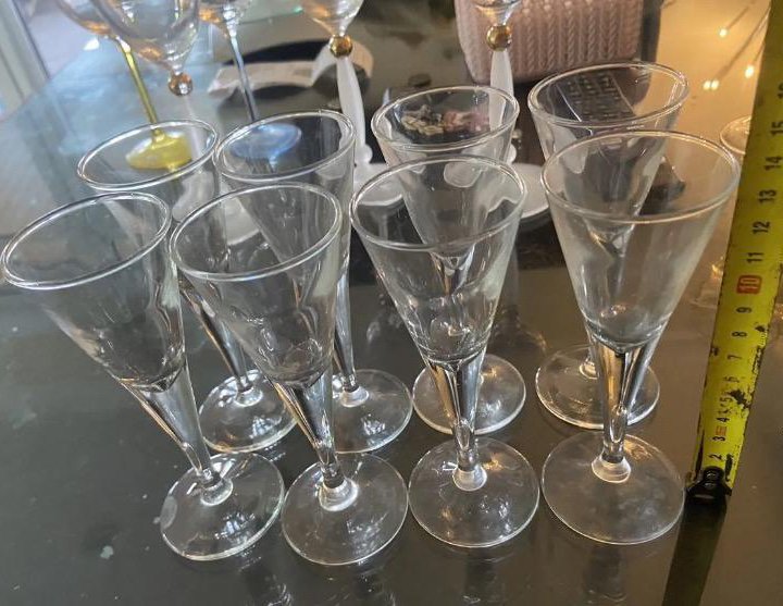 Рюмки и бокалы стеклянные