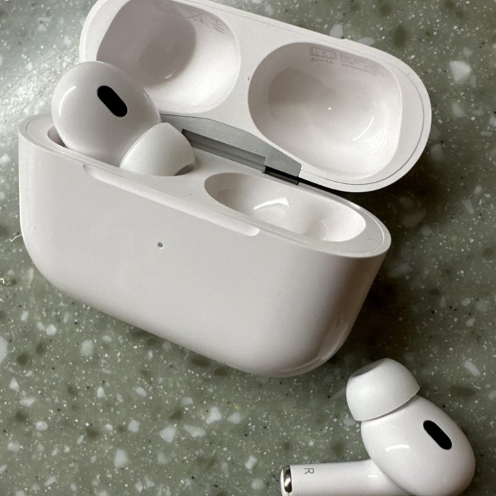 Беспроводные наушники AirPods Pro 2