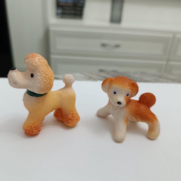 Игрушки времён СССР резиновые собаки и Микки Маус