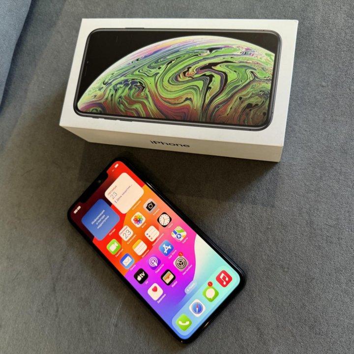 Продам iPhone XS MAX 256Gb Black