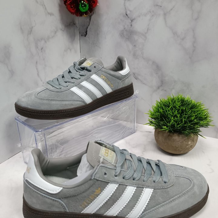 Кроссовки adidas spezial