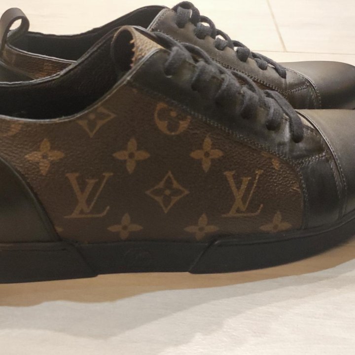 Кроссовки Louis Vuitton