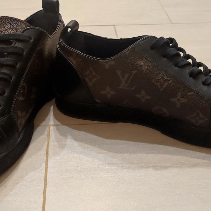 Кроссовки Louis Vuitton