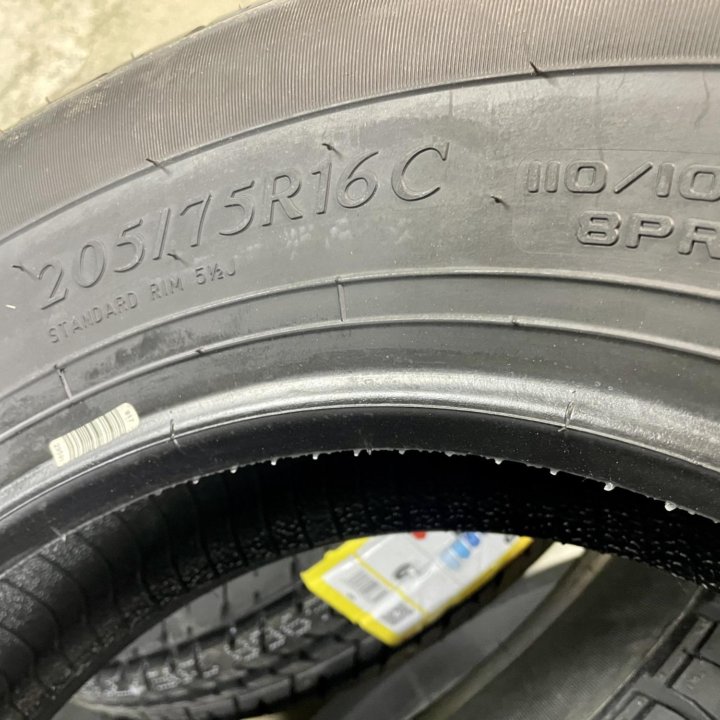 205/75 R16C 110/108Q Austone Maxx