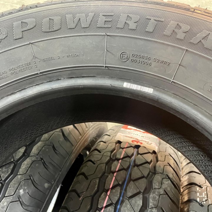 215/70 R15C 109/107R Powertrac Vantour