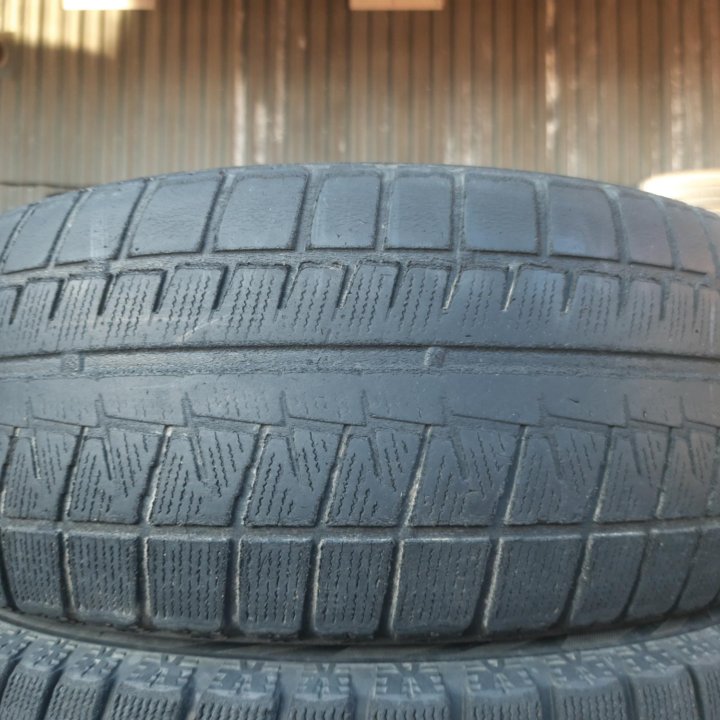 215/55 R16 Bridgestone Blizzak Revo GZ