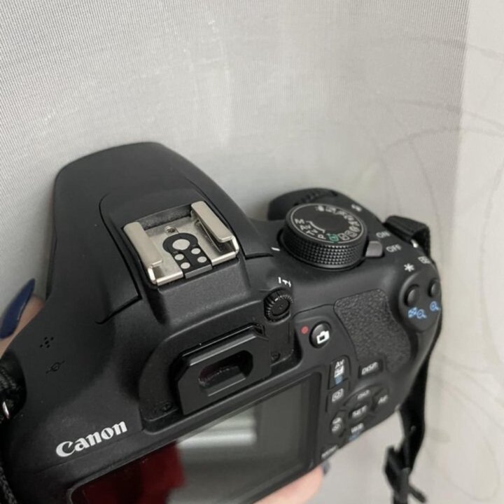 Фотоаппарат Canon EOS 1200D Body