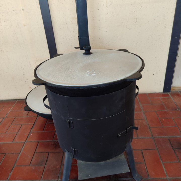 Печь для чугунного казана с дымоходом 22 литров