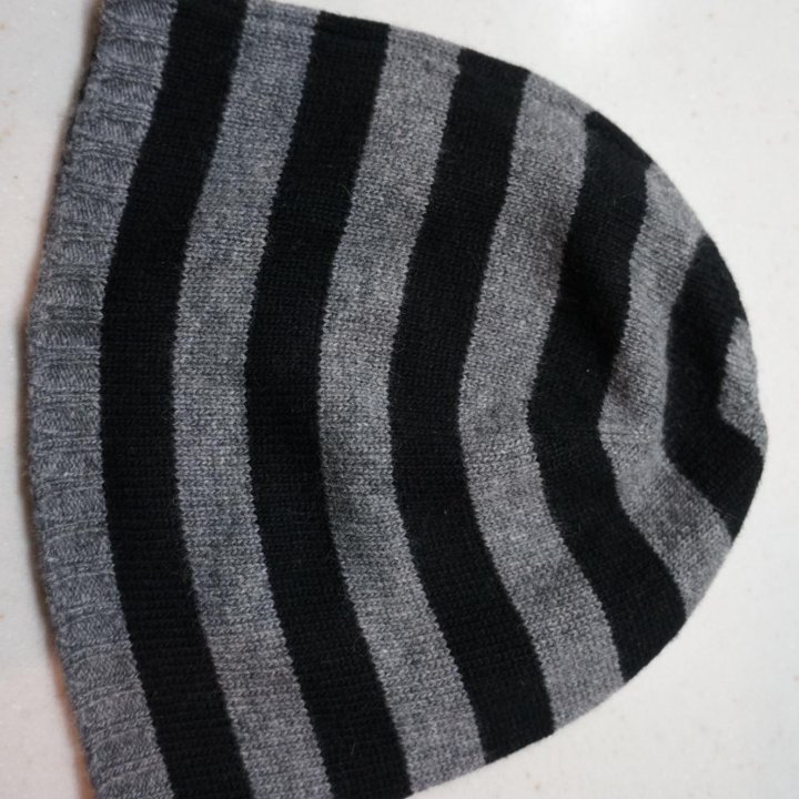 Зимняя шапка шерсть черная серая 10-11 лет