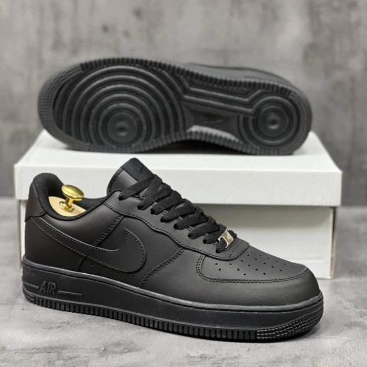 Кроссовки Nike Air Force 1