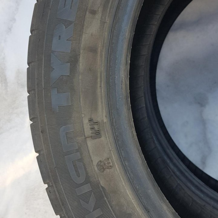 Nokian tyres Nordman SZ2 215-55-17