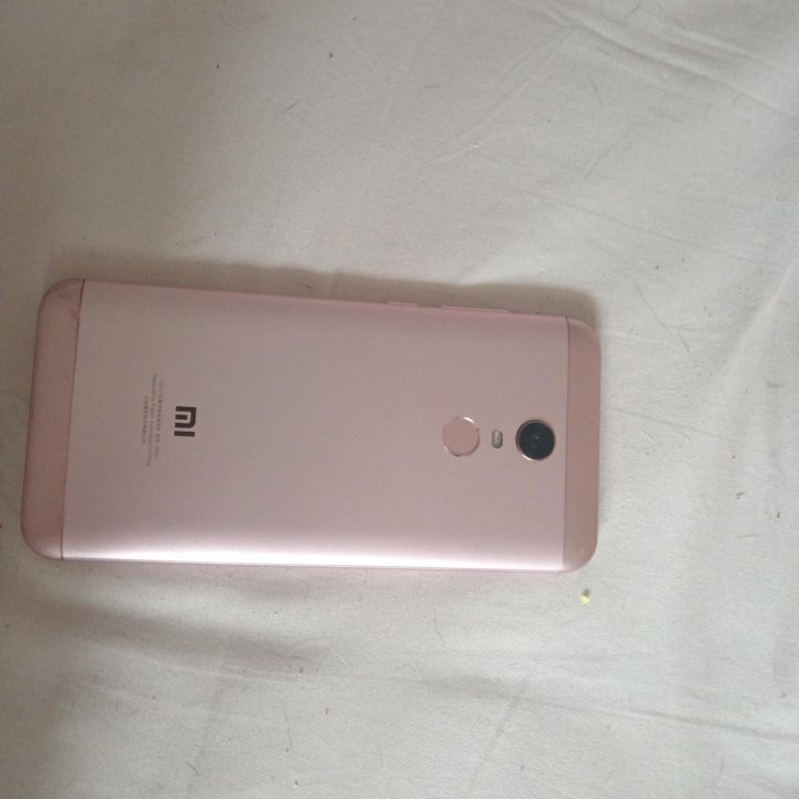 Телефон Xiaomi redmi 5 plus