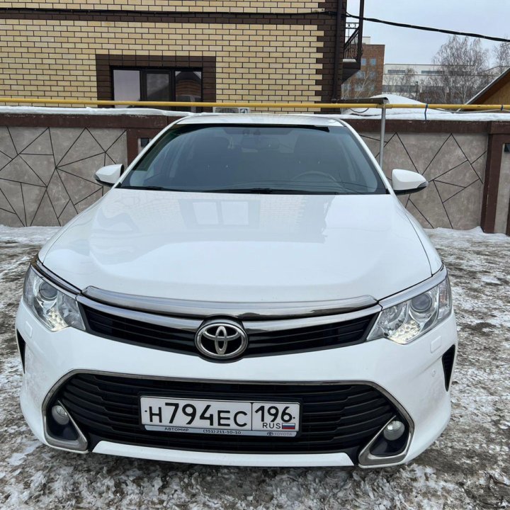 Toyota Camry, 2016