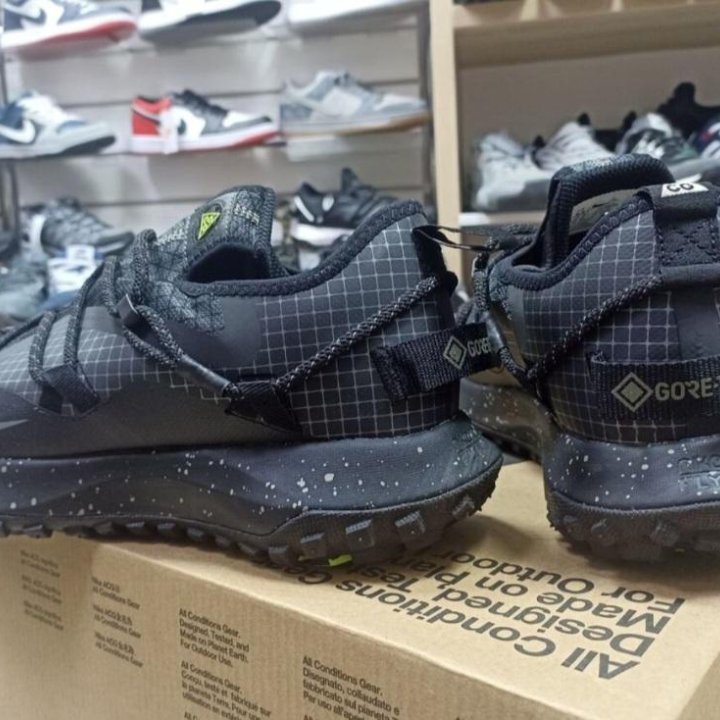 Кроссовки Nike Acg Mountain Fly