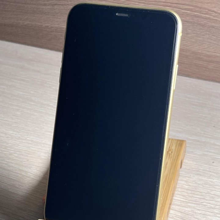 iphone XR(желтый),64 гб