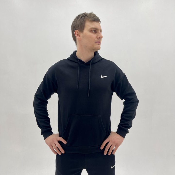 Спортивный костюм Nike