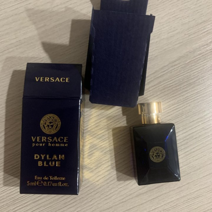 Versace мужские Dylan Blue