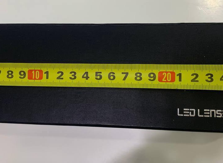 Чехол и коробка от фонарика LED Lenser