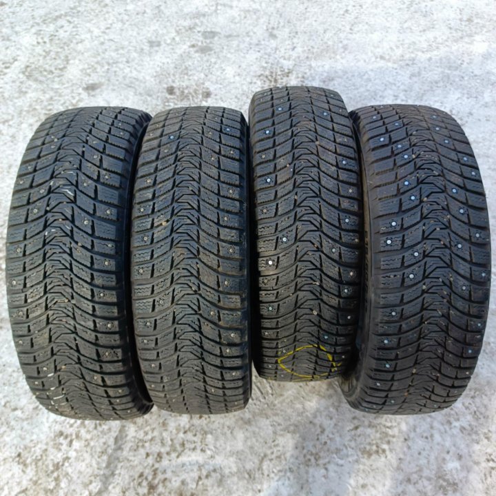 215/60 R17 Michelin X-Ice North 3