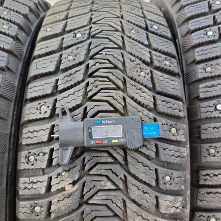 215/60 R17 Michelin X-Ice North 3