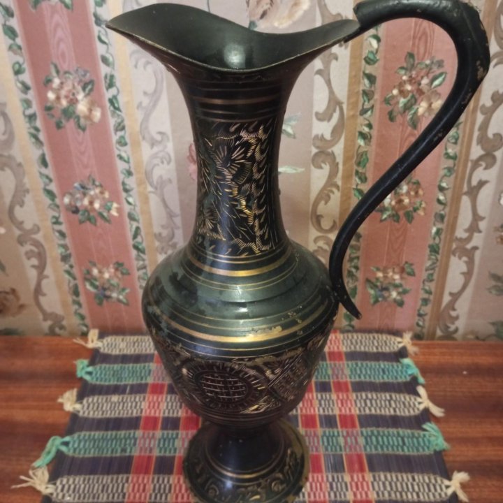 Ваза - кувшин