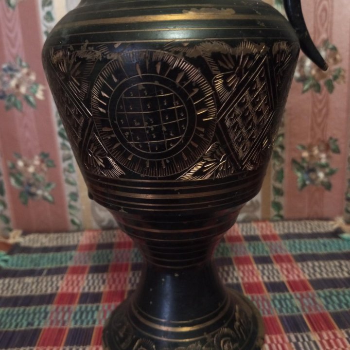 Ваза - кувшин