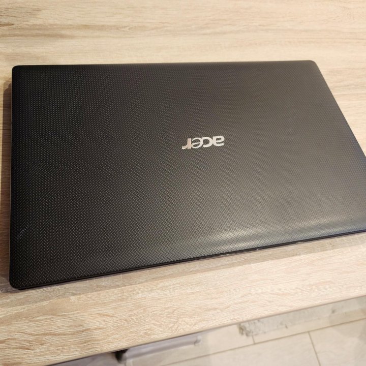 Acer, core i3, SSD+HDD