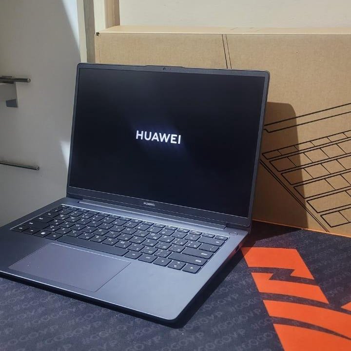 Новый Huawei MDF-X i5-1240p 8gb SSD 512gb